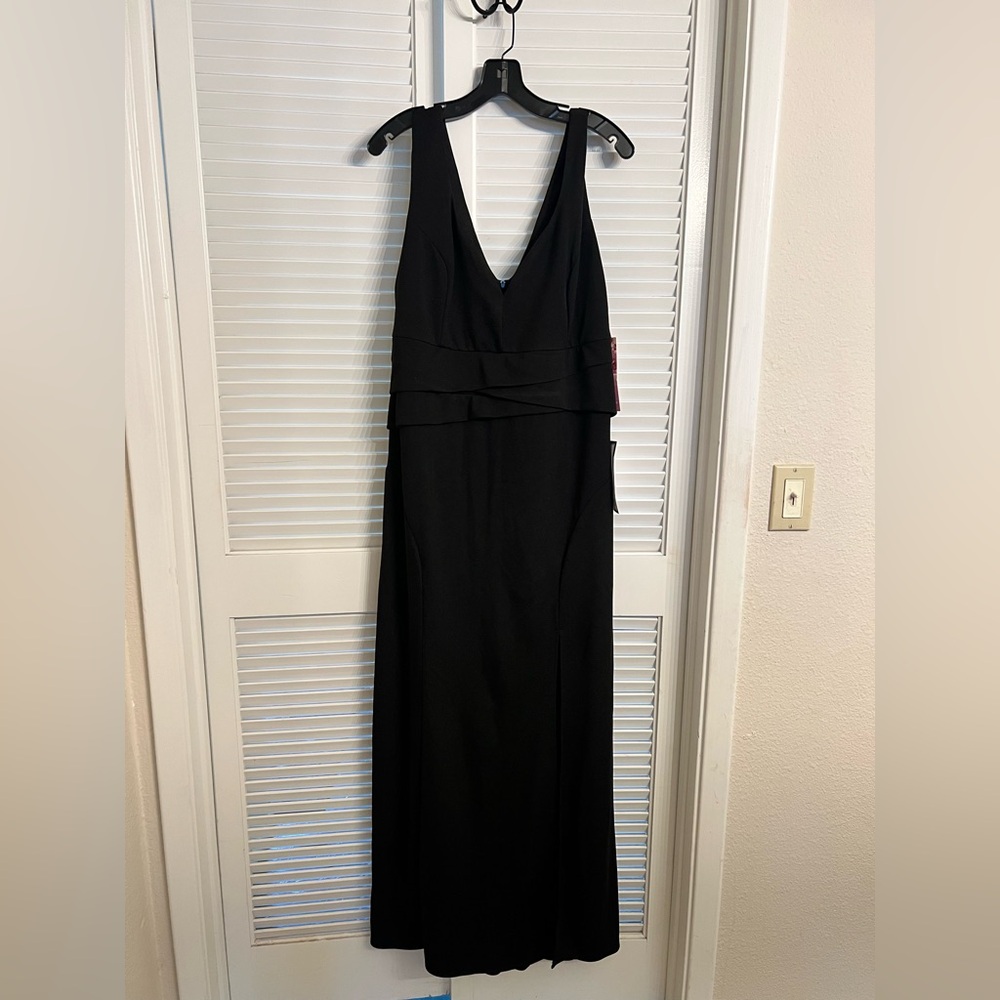 👗💃 Macy's Emerald Sundae Black Maxi Dress